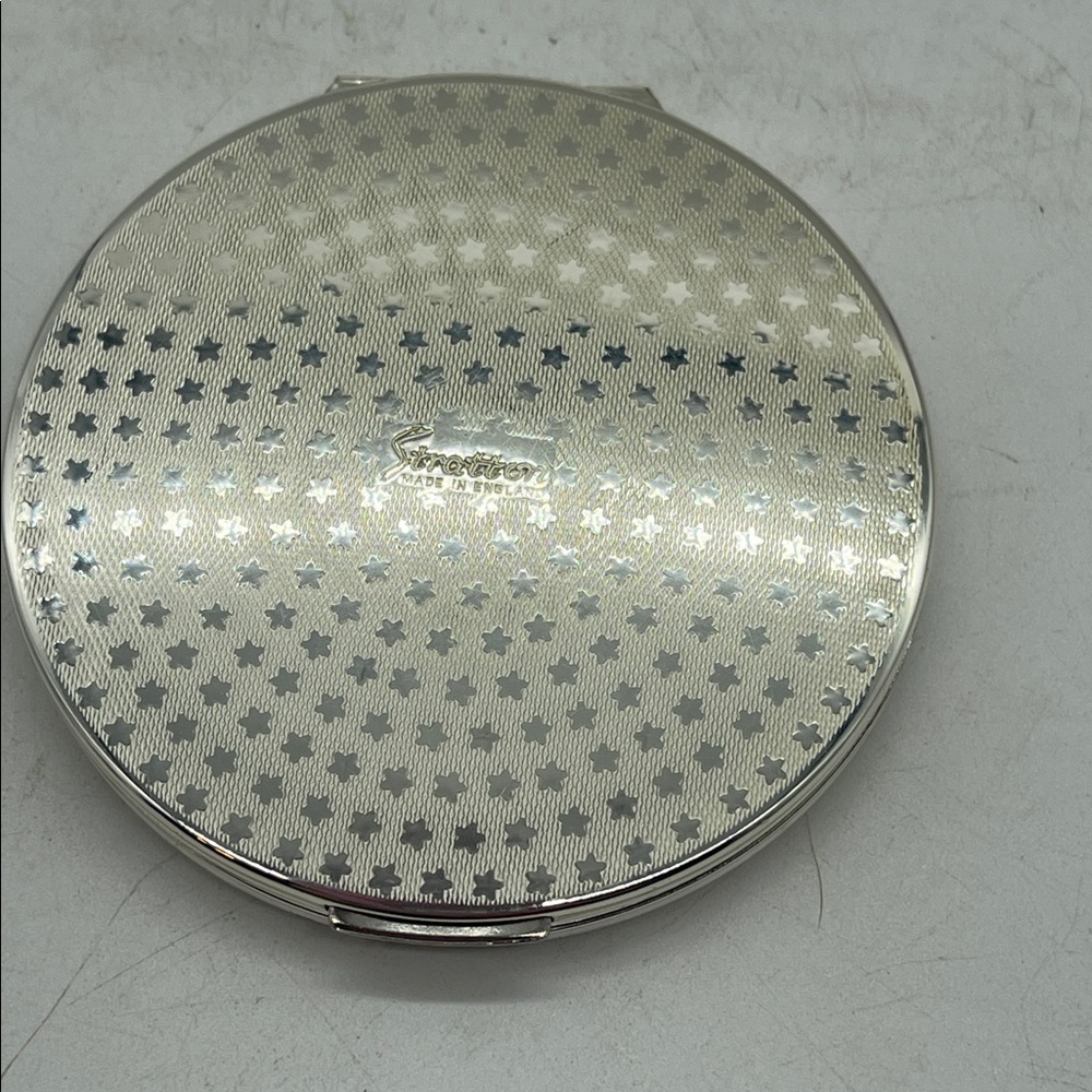 Stratton Rondette Silver Compact - Picture 5 of 7